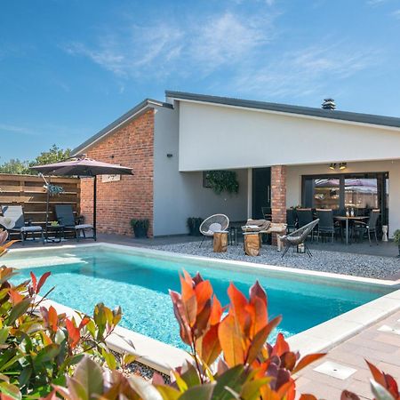 Casa Vigo Pula Villa Luaran gambar